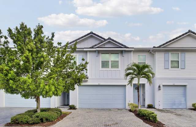 205 PRESERVE Trail S Gallery 3