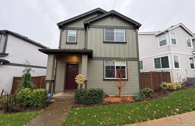 4 bedroom 2.5 bath House - Beaverton - Washer/Dryer Included, Gas Fireplace, Neighborhood Park and More! photos photos