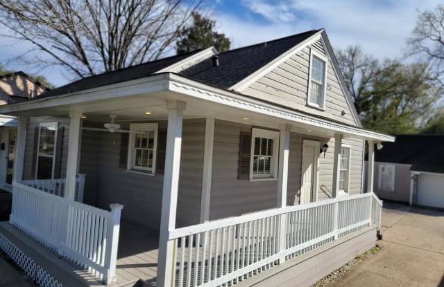 2515 Gladys Street - 2515 Gladys Avenue, Beaumont, TX 77702