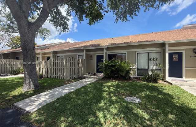 11109 NW 37th St photos photos