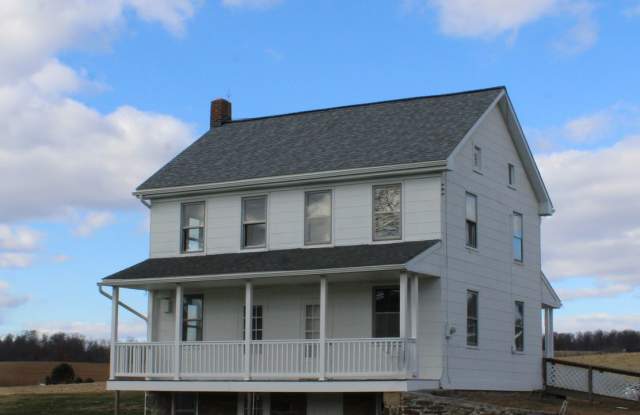 Country Charm in this 2.5 Story Farmhouse photos photos