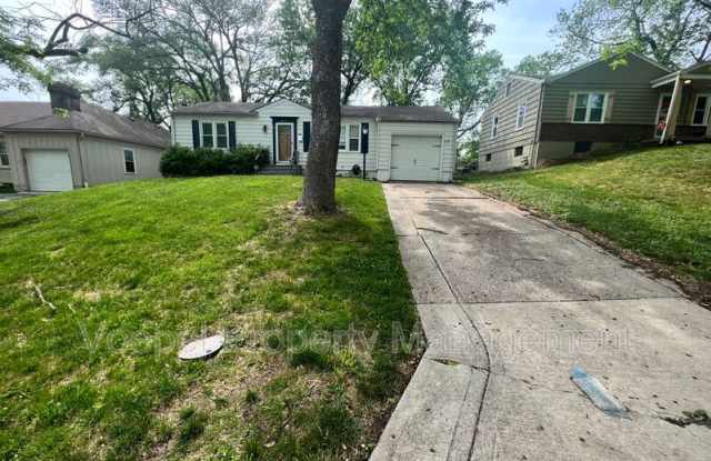 8422 Locust St. - 8422 Locust Street, Kansas City, MO 64131
