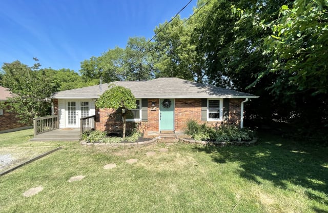 1413 Saunders Avenue - 1413 Saunders Avenue, Nashville, TN 37115