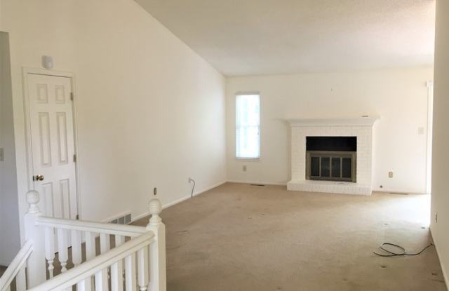 6091 East Hinsdale Avenue Gallery 4