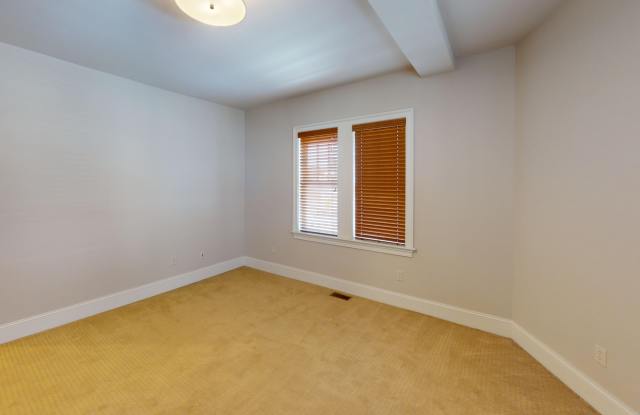 10 West Lancaster Avenue - 1 Gallery 3