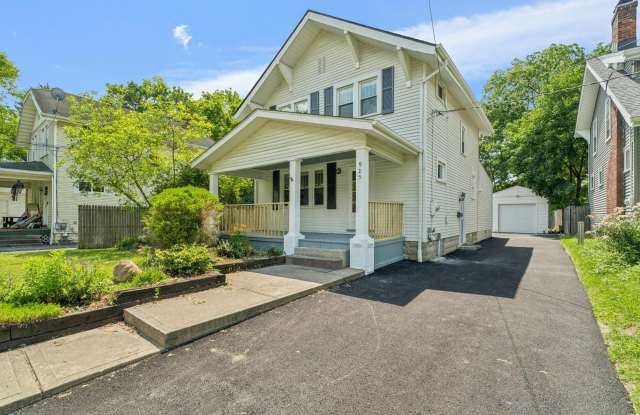 925 College Avenue photos photos