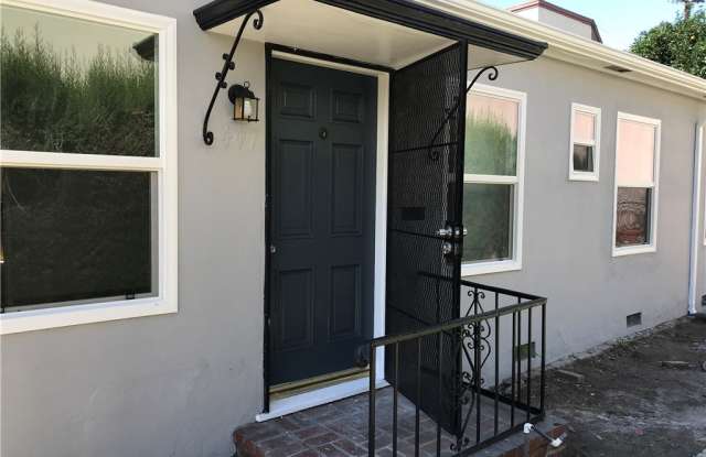 447 E Orange Grove Avenue Gallery 3