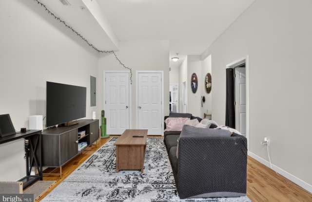 4011 BARING Street Gallery 3