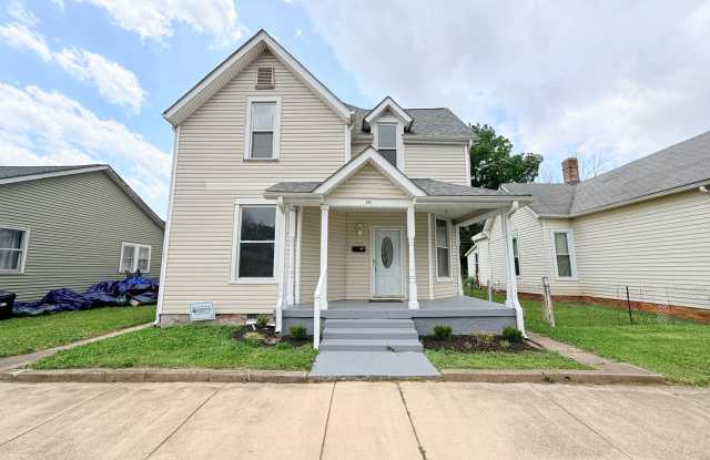 NOW SHOWING: 6 Bedroom/2 Bath Home located at 525 S West St. Shelbyville, IN photos photos