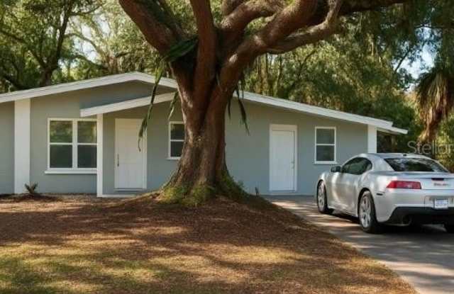 2211 54TH AVENUE DRIVE W - 2211 54th Avenue Drive West, Bayshore Gardens, FL 34207