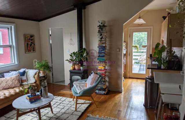 104 Inman St. photos photos