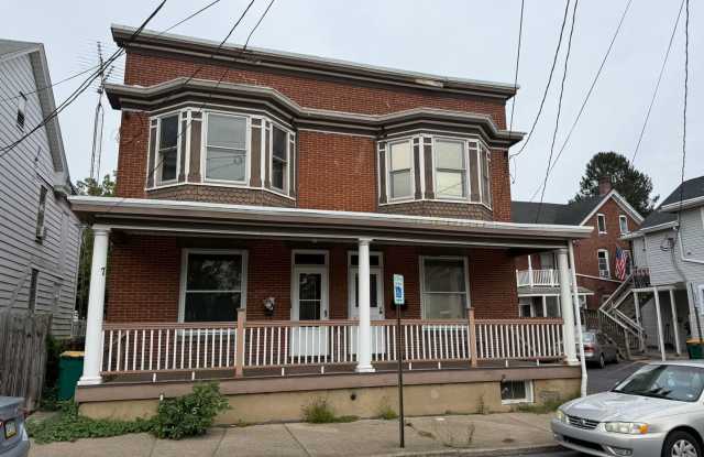7 W. North Street, Waynesboro, PA 17268 photos photos