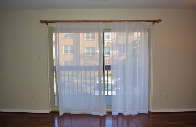 8 Banyan Wood Ct Unit 201 Gallery 3