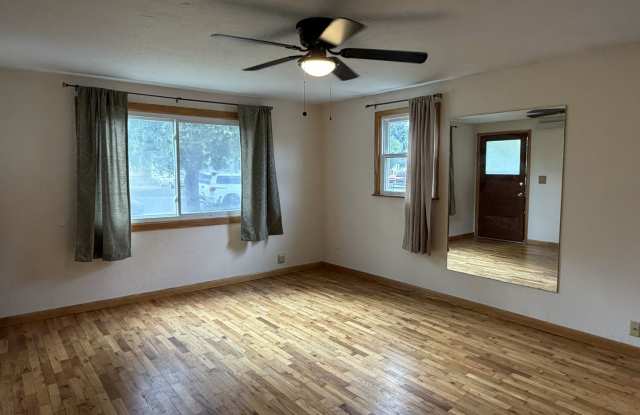 Enjoy $200 off Your First Month | Comfortable Living Just Minutes from Old Town Gallery 4