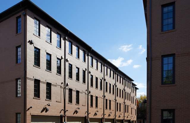 920 N. Buchanan Court Gallery 3