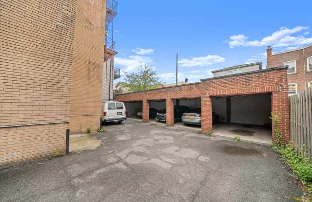 88 IRVING ST Gallery 2