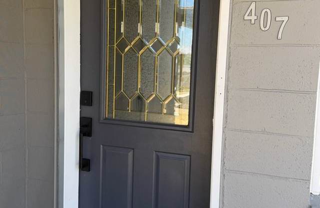 1 Bedroom Duplex in Roseville Available Now photos photos