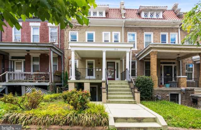 64 W STREET NW - 64 W Street Northwest, Washington, DC 20001