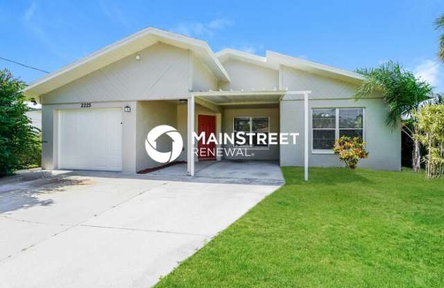 2225 Isle of Pines Avenue - 2225 Isle of Pines Avenue, Fort Myers Shores, FL 33905