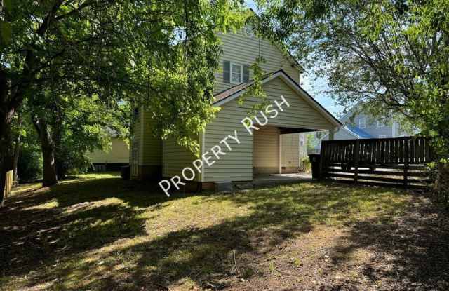 1620 Hickory Place Gallery 4