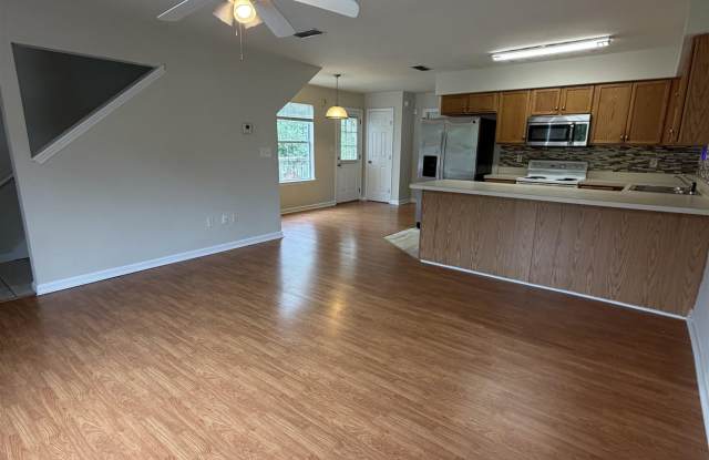 1409-1 Deer Haven Lane Gallery 3