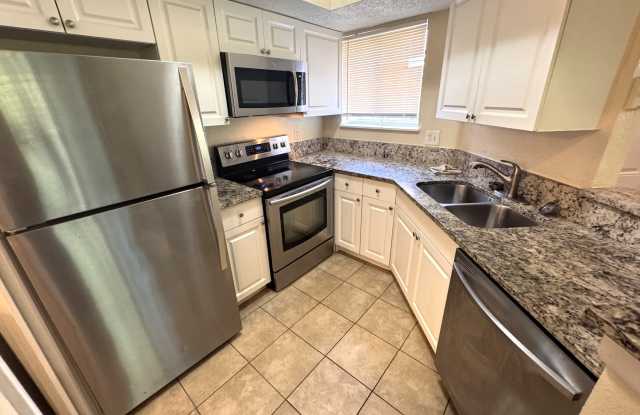 1932 Lake Atriums Circle#75 photos photos