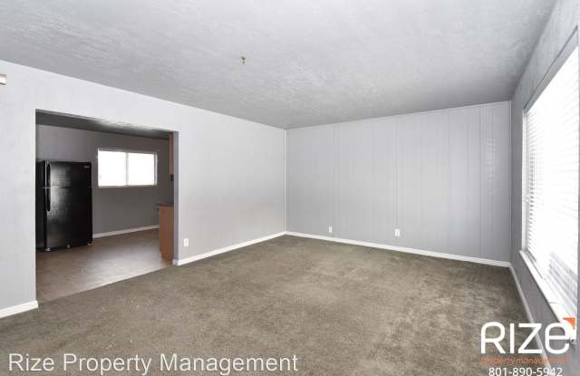4470 W 4865 S Gallery 4
