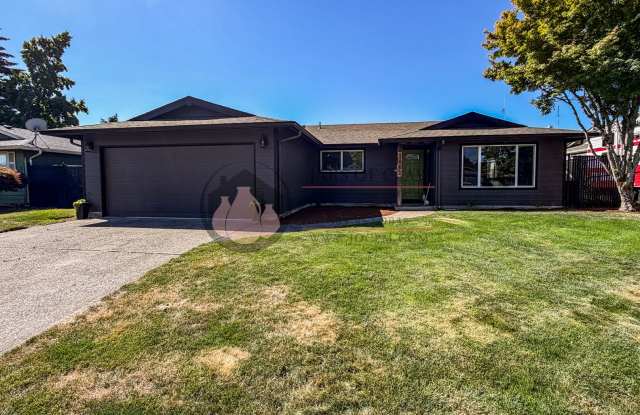 Updated 3 Bed / 2 Bath Salem Home with Central A/C, Fenced Yard & Included Landscaping! photos photos
