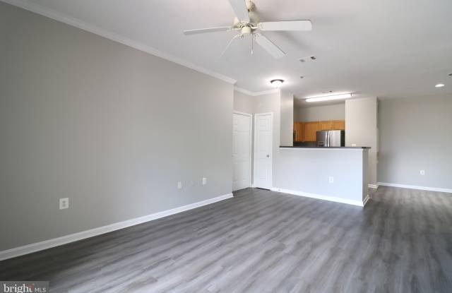 5117-E TRAVIS EDWARD Way Gallery 2