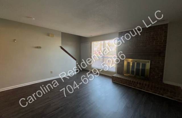10903 Carmel Crossing Road Gallery 3