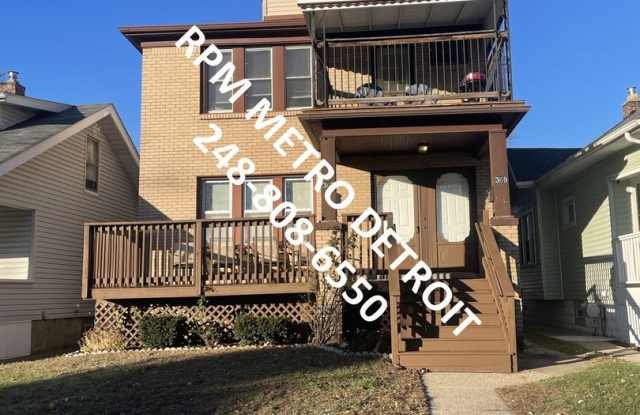 Move in Duplex in Ferndale - 367 East Breckenridge Street, Ferndale, MI 48220