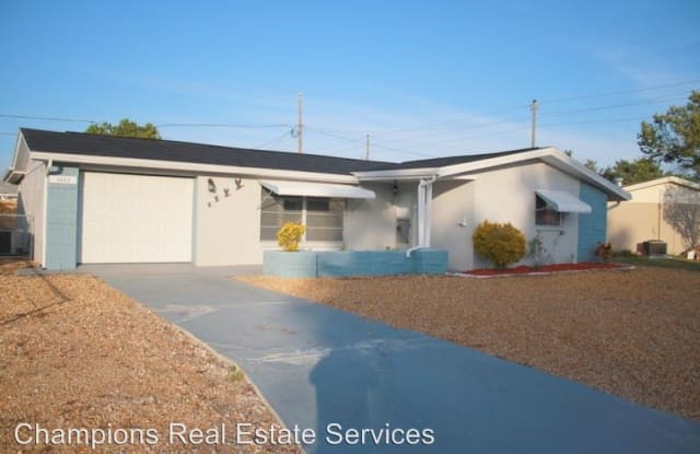 3443 Devonshire Dr - 3443 Devonshire Drive, Beacon Square, FL 34691