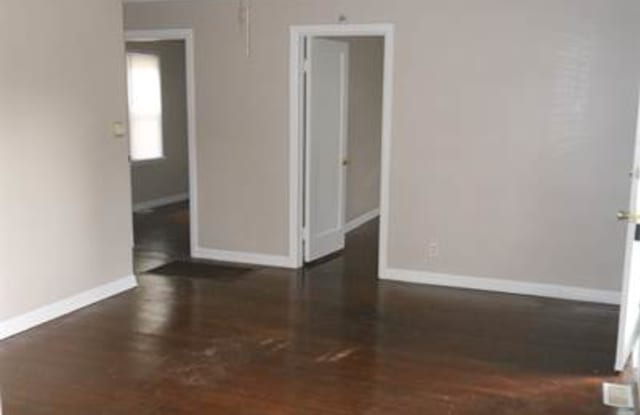 3029 Mcguffey Rd Gallery 3