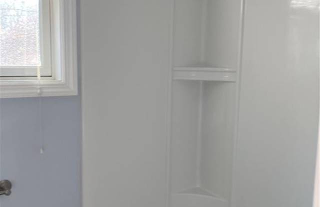 2219 Crompond Road Gallery 4