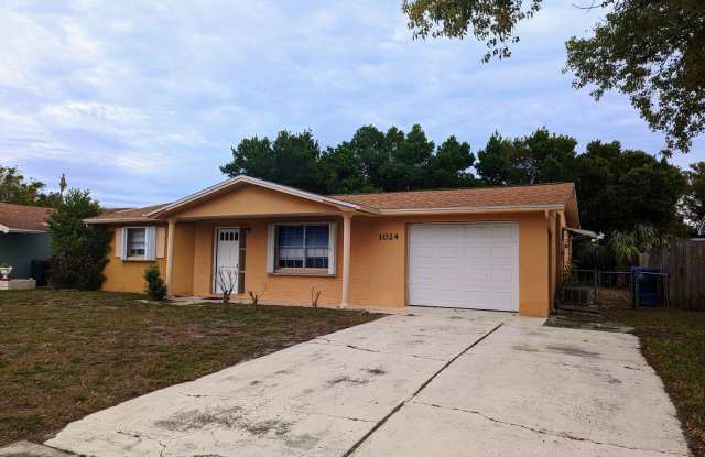 REDUCED!!!  3 bedroom, 2 FULL bathroom, 1320sq ft home with LVP flooring, spacious kitchen a LARGE backyard with a SHED!! photos photos