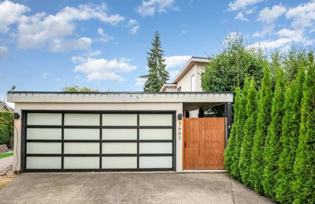 Exceptional Rental Opportunity in Yarrow Point 6 Bed 4 Baths for $8,400! photos photos