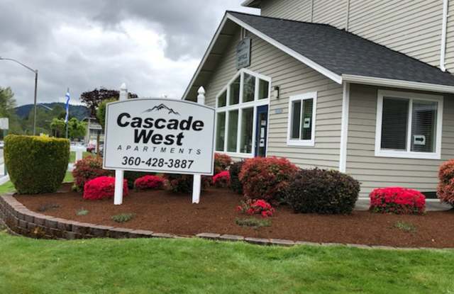 3 bedroom 1 bath - Balcony Garage! Elevator in this building. $800 off first full month's rent at move in OAC! photos photos 3 bedroom 1 bath - Balcony Garage! Elevator in this building. $800 off first full month's rent at move in OAC! photos photos