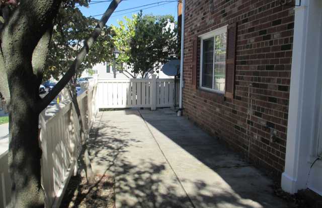 1465 N VAN DORN STREET Gallery 2