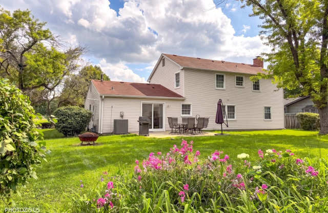 1111 Plum Grove Circle Gallery 2