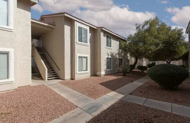 2nd floor 2 bedroom unit in NW with easy access to Summerlin Pkwy and the 95/I-11 photos photos