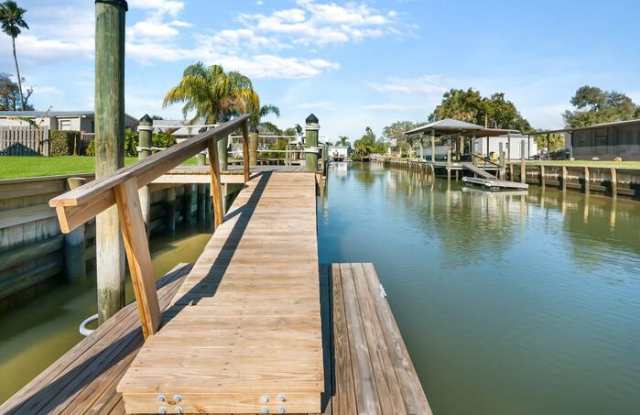 5910 Rio Royalle Road Gallery 2