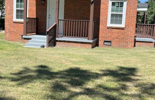 RENTAL HOME 2BD/1BTH - 216 Hendricks Street, Rocky Mount, NC 27801