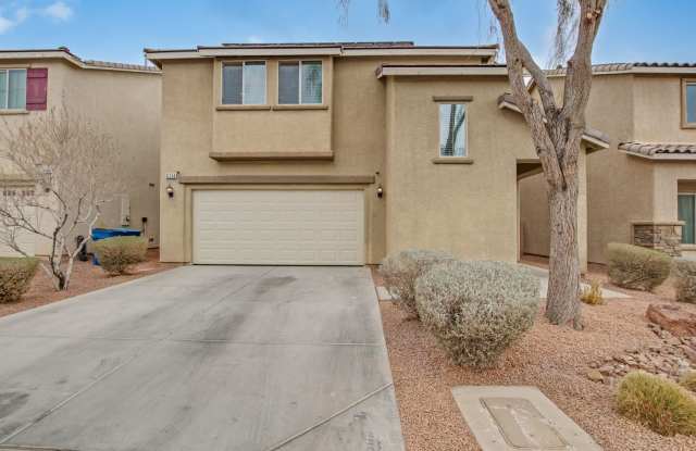 4 Bedroom Home near Sam Boyd with Solar photos photos
