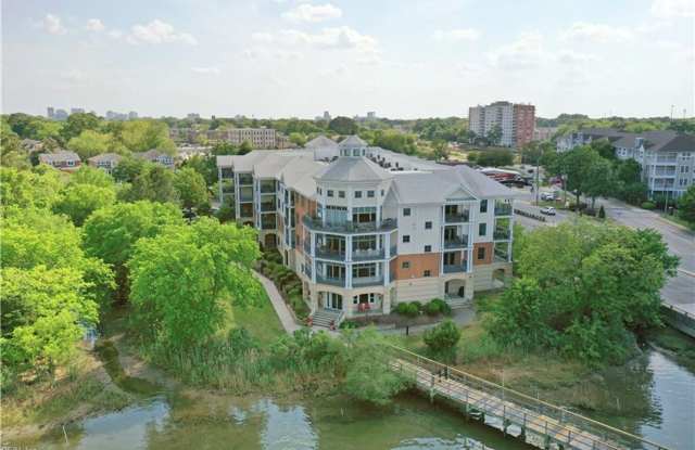 Tanner's Landing photos photos