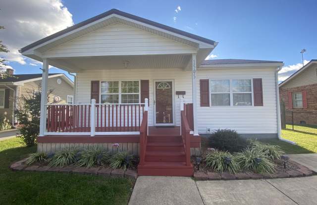 1505 Redwood Dr photos photos