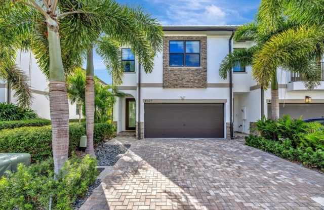 4509 E Aqua Bella Ln photos photos