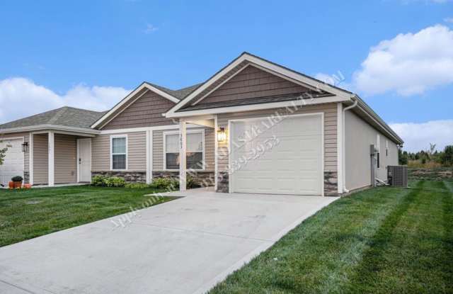 BRAND NEW!! Beautiful 3 Bed 2 Bath Duplex-Coming SOON!! photos photos