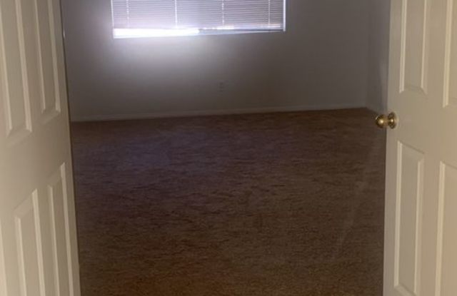 SUMMERLIN Gallery 3