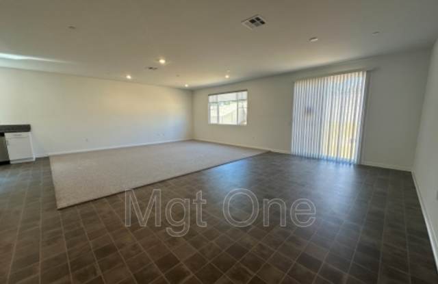24790 Lynx Avenue Gallery 2