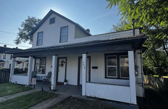 740 Winchester Ave - 740 Winchester Avenue, Martinsburg, WV 25401